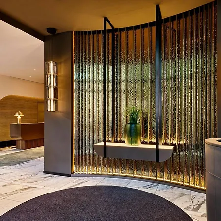 Hotell Jw Marriott Frankfurt 5*
