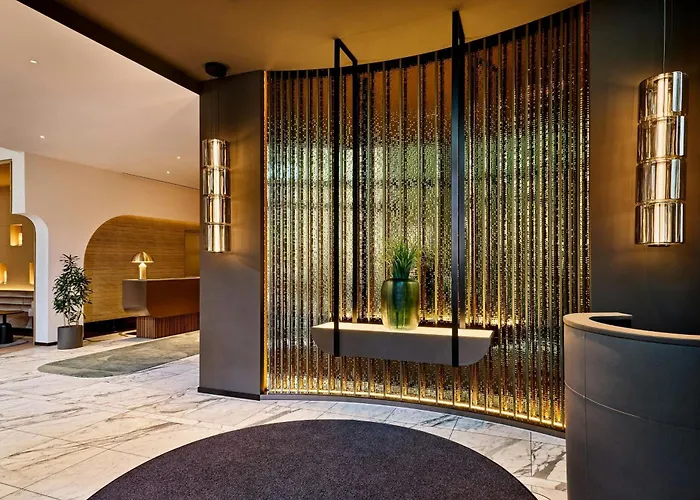 Hotell Jw Marriott Frankfurt 5*