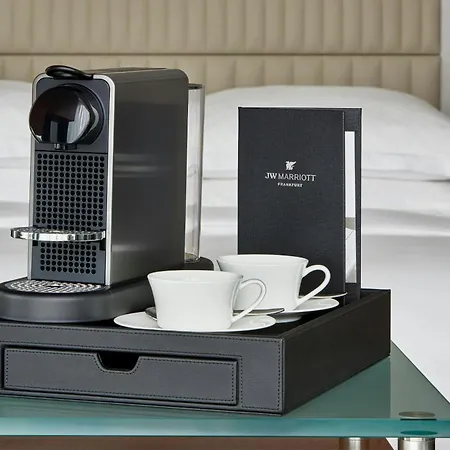 Otel Jw Marriott Frankfurt 5*